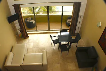 Ocean Plaza Condos 普拉亚卡门 3*,