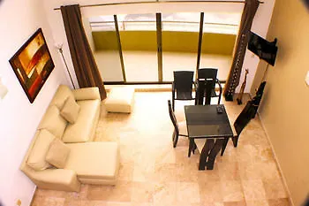 Ocean Plaza Condos 普拉亚卡门 3*,  墨西哥